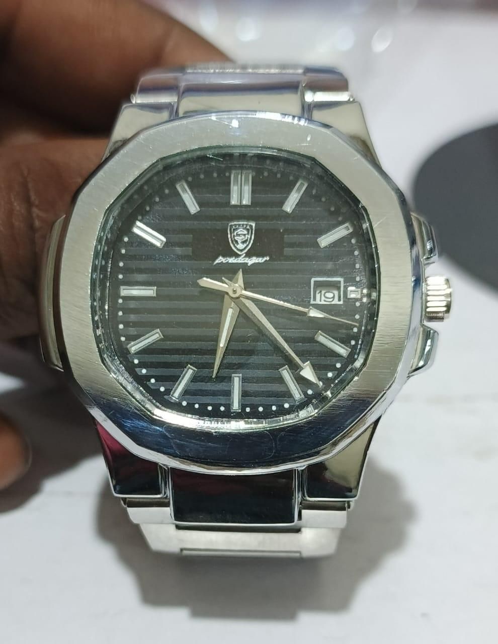 A Luxury Stainless Steel Watch is more than just a timepiece — it's a statement of style, craftsmanship, and sophistication.
